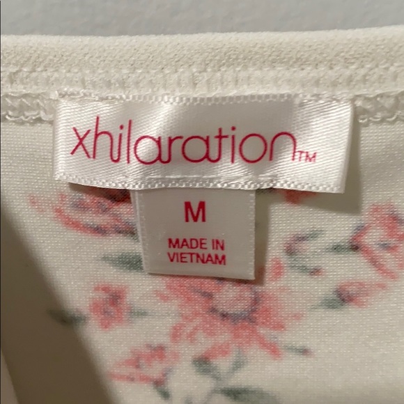 ☑️ 2/$12 Floral dress - Picture 4 of 7